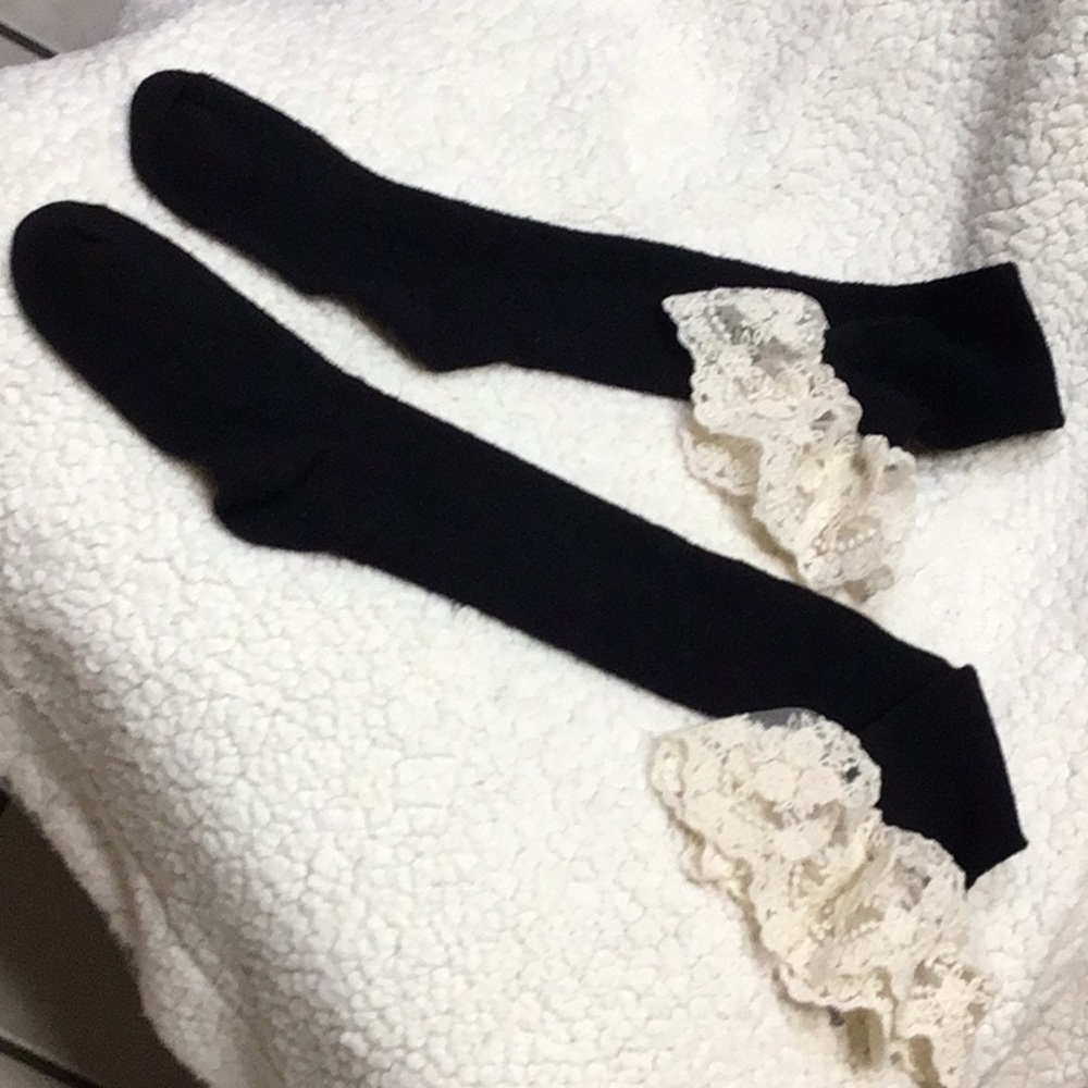 NWOT BLACK LACY BOOT SOCKS OS - Picture 3 of 6